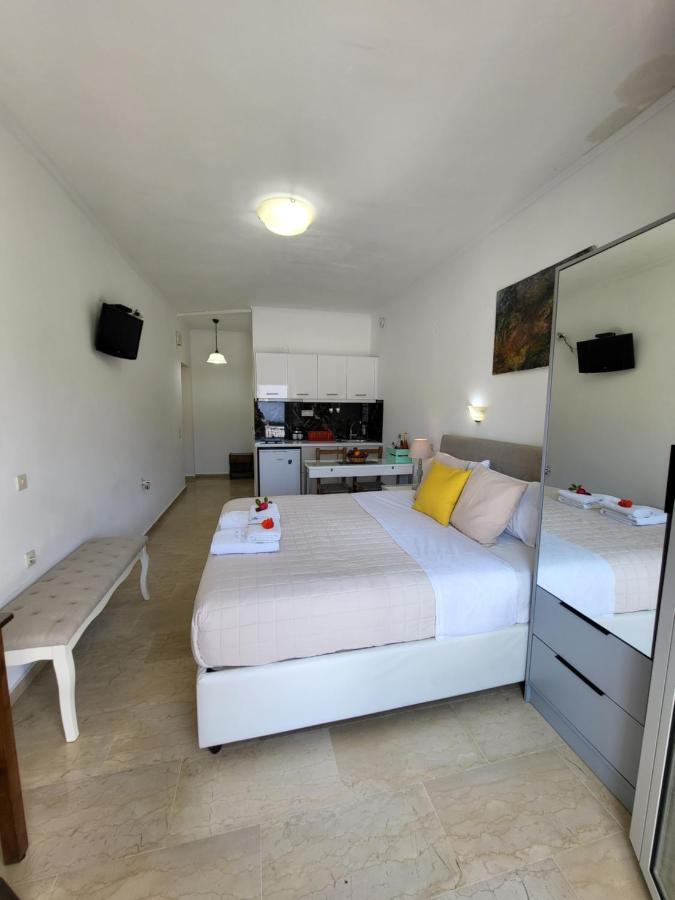 Angela Kassiopi Apartament Studio Екстер'єр фото